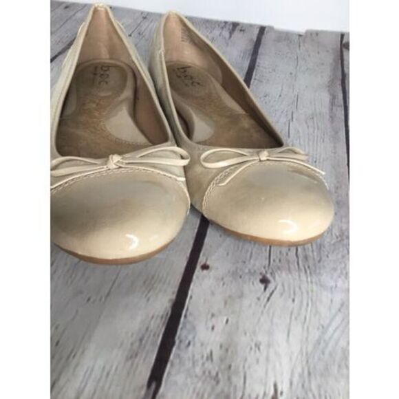 b.o.c. Born Flats Womens 9,5 M Ballet Tan Golden Casual Slip On Shoes Cap Toe - Picture 4 of 12